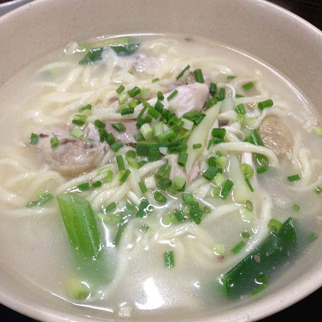 명동손칼국수 매장 이미지