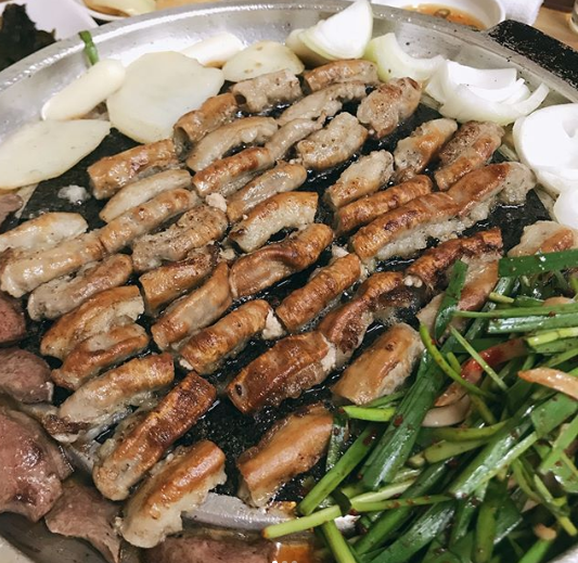 논현돌곱창 매장 이미지