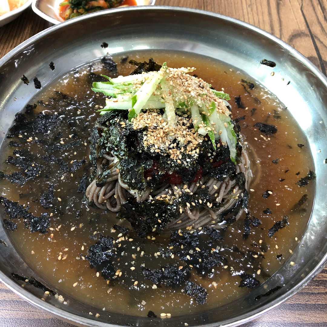 용천막국수 매장 이미지