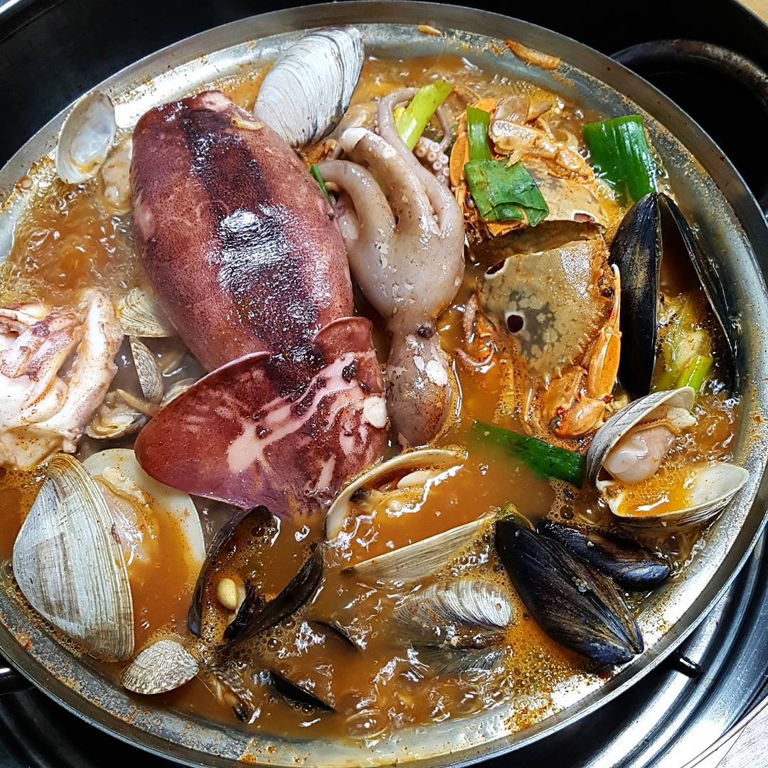 최피디 해물칼국수 매장 이미지