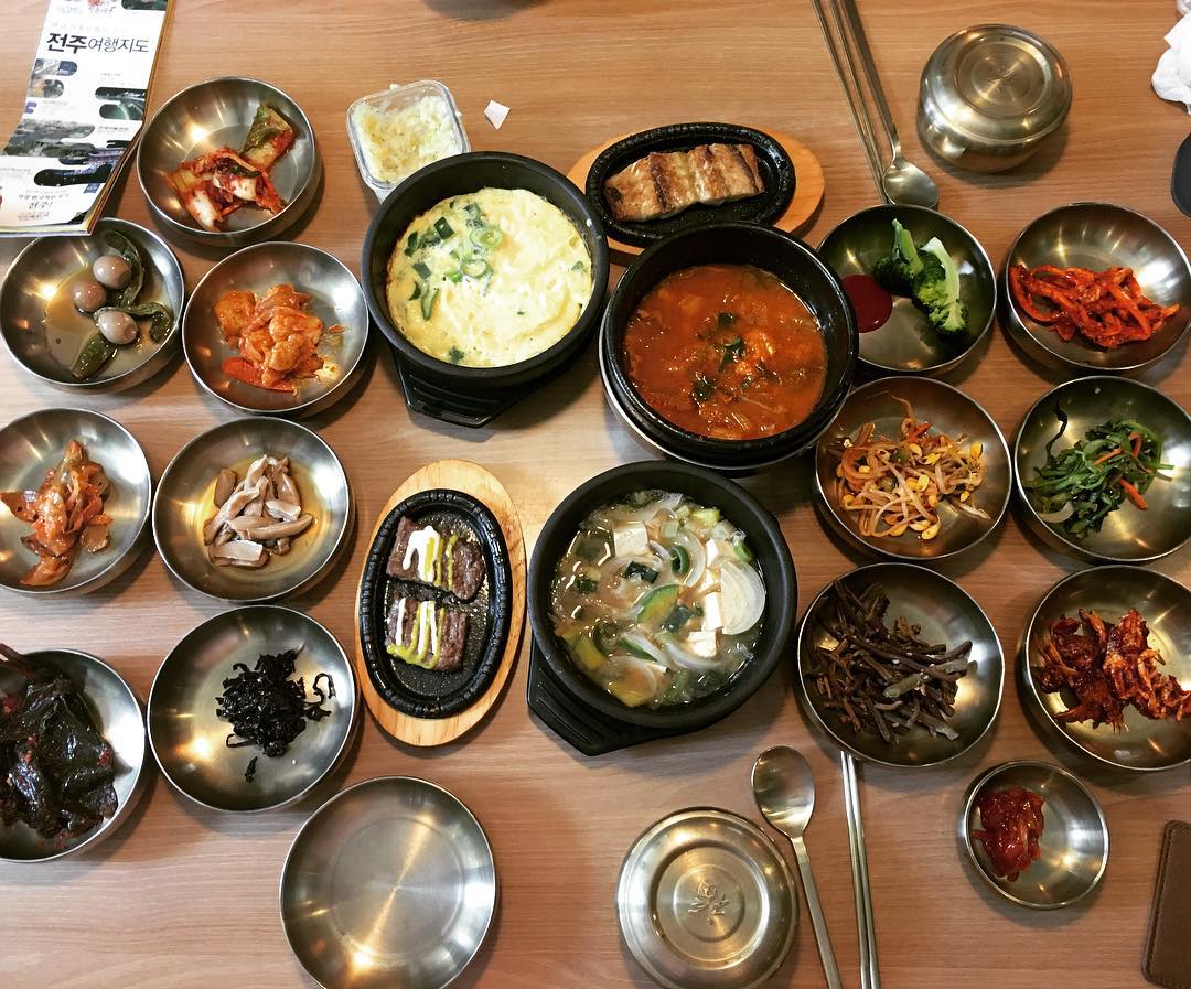 교동집 매장 이미지