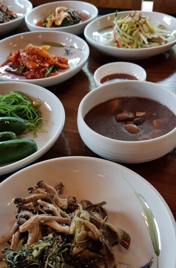 율리정 매장 이미지