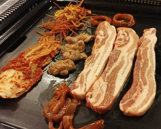 돈삿갓 매장 이미지