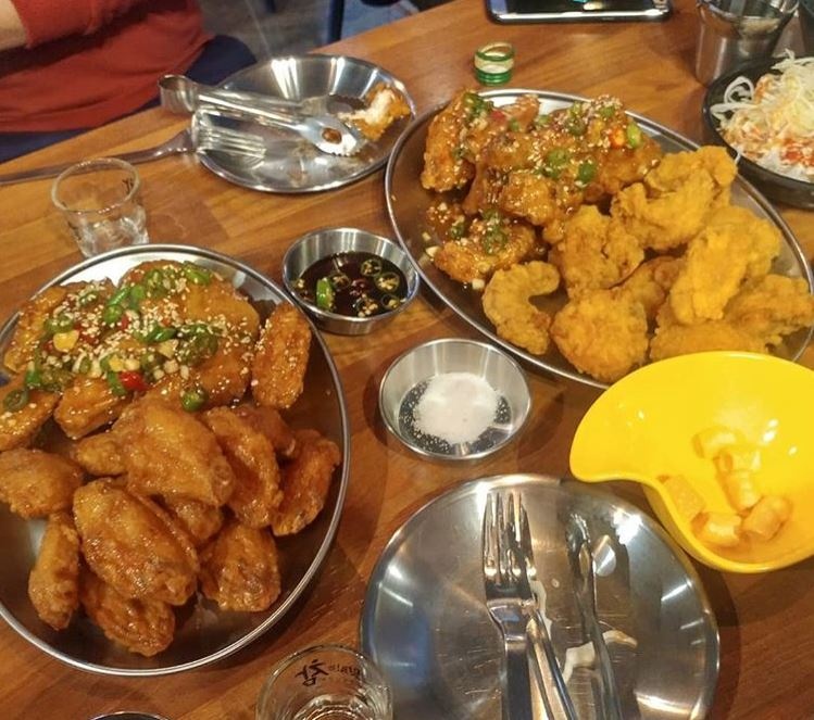 오르막치킨 매장 이미지