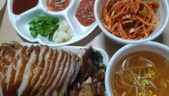 초원왕족발 매장 이미지