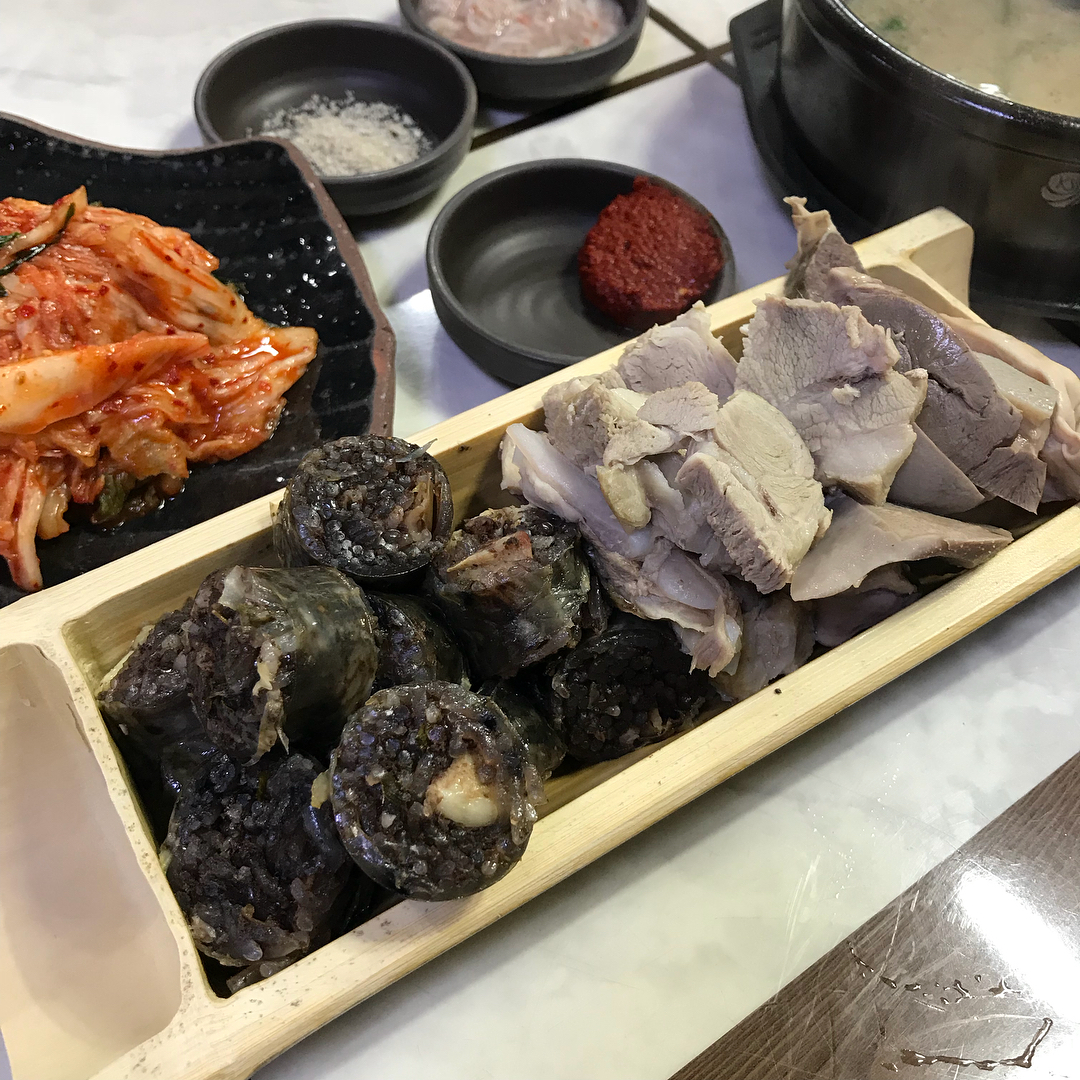 단양토종마늘순대 매장 이미지