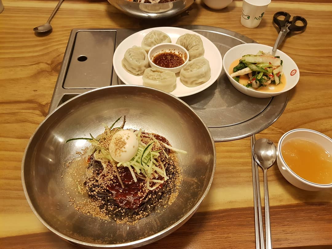주목나무집 매장 이미지