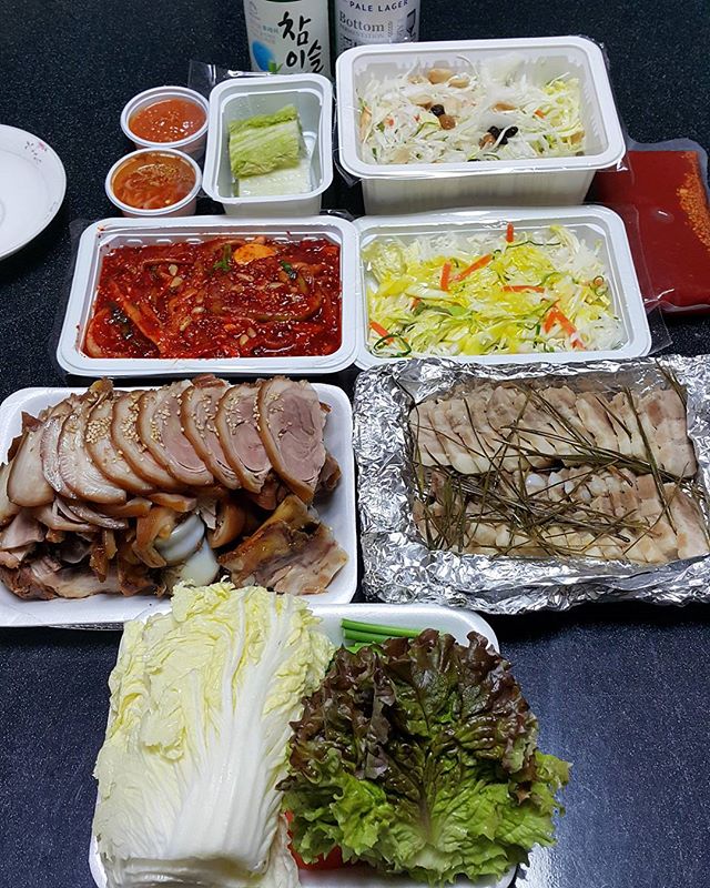 황제족발보쌈 매장 이미지