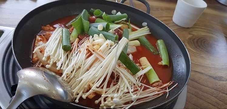 천안식당 매장 이미지