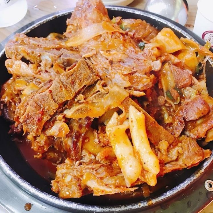 밀리네감자탕 매장 이미지