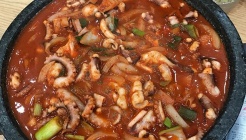 화성식당 매장 이미지