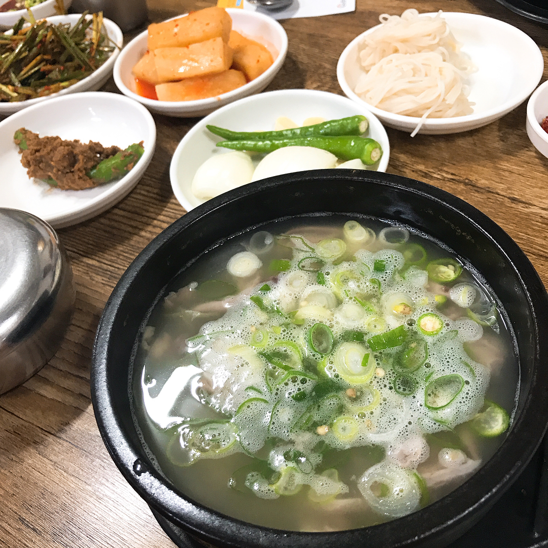 원조돼지국밥 매장 이미지