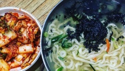 명동홍두깨손칼국수 매장 이미지