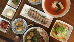 오전열한시 매장 이미지