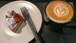 펠트커피 매장 이미지