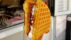 총각와플 매장 이미지