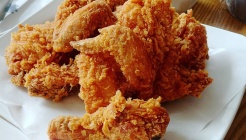 잉치킨 매장 이미지