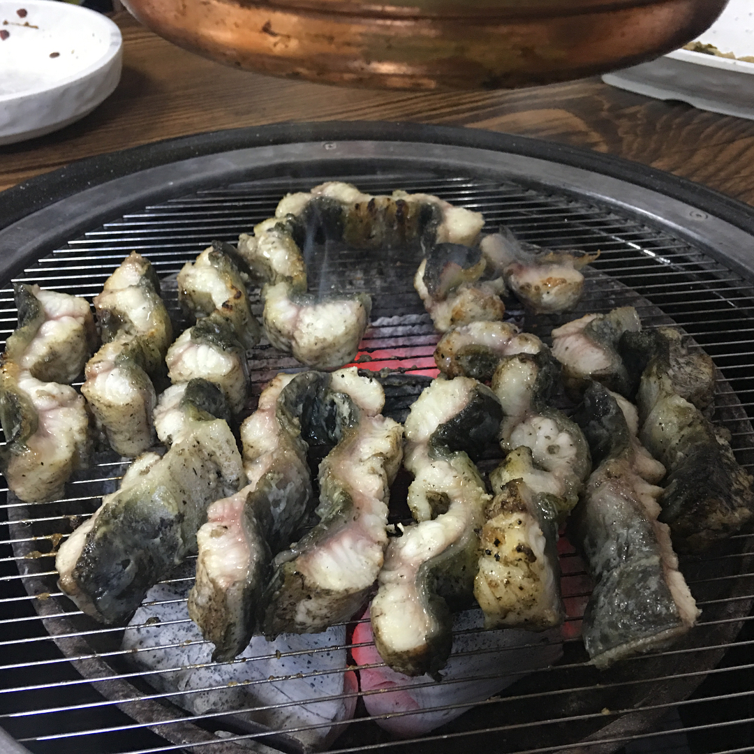 아산짚불장어 매장 이미지