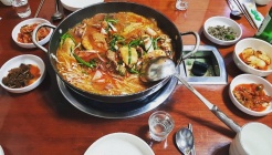 느티나무집 매장 이미지