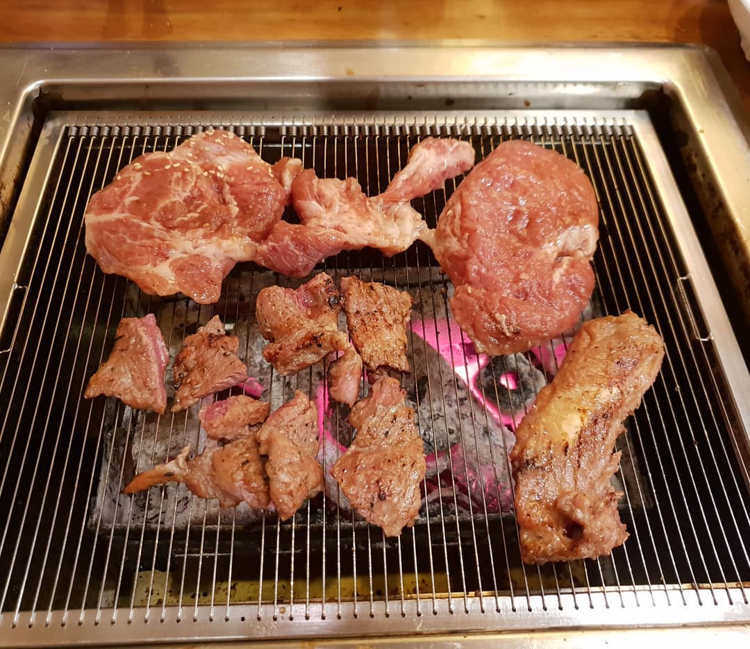 갱변한옥나들목숯불갈비 매장 이미지