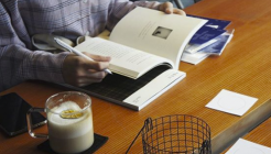 인공위성 매장 이미지