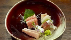 와려 매장 이미지