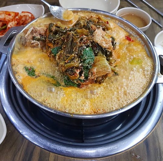 맷돌우리콩감자탕 매장 이미지