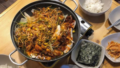 두루두루 매장 이미지