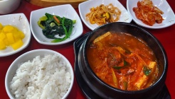 오새홍 학산식당 매장 이미지