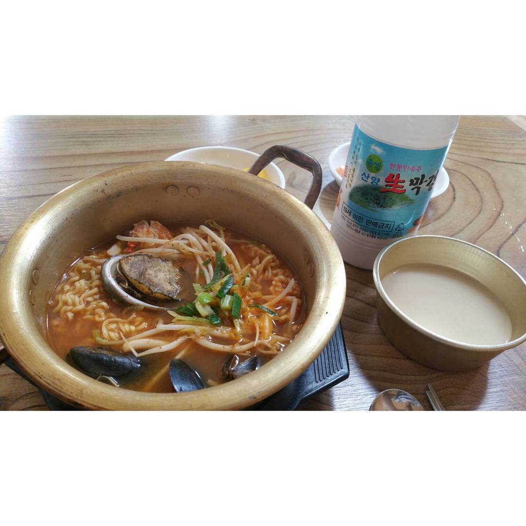 이모민박 매장 이미지