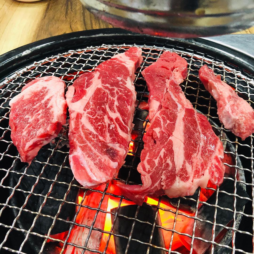 참숯한우천국장어천국 매장 이미지