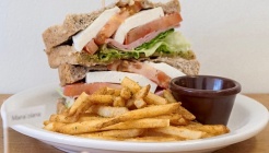 피크닉 마나올라나 매장 이미지