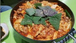 청춘꿀벅지닭갈비 매장 이미지