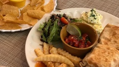 고민끝에여기 매장 이미지