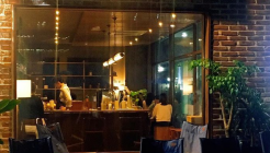 카페 우드진 매장 이미지