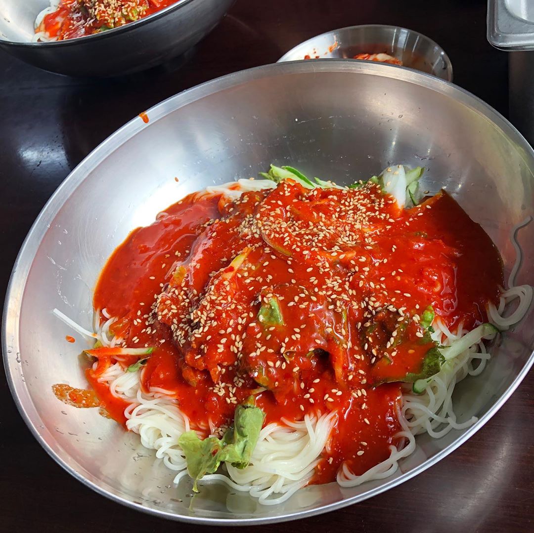 뚝방국수 매장 이미지