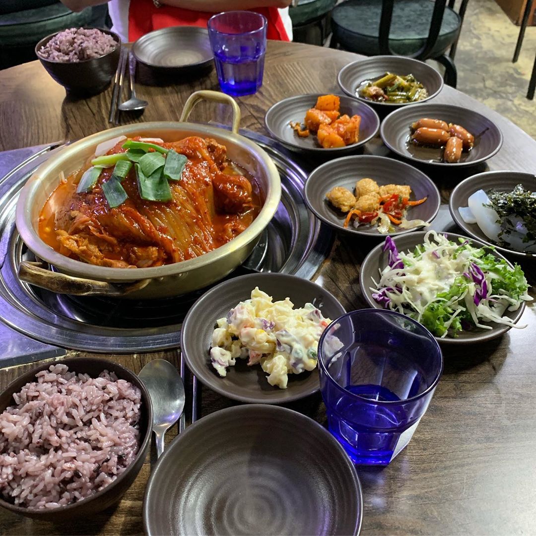 등갈비의신 매장 이미지