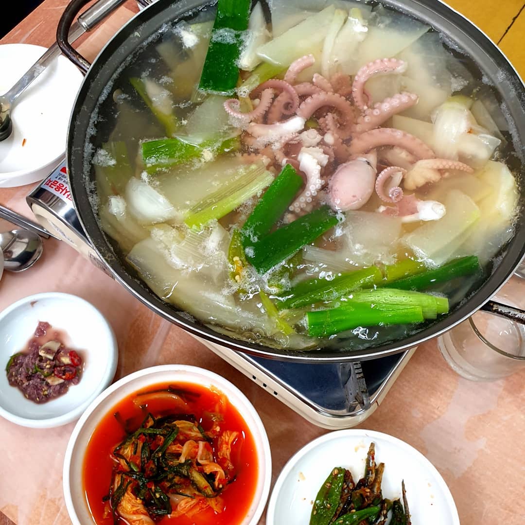 웅도식당 매장 이미지