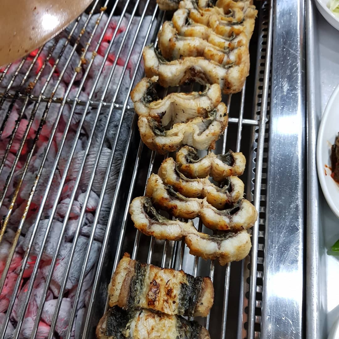 장어천지 매장 이미지