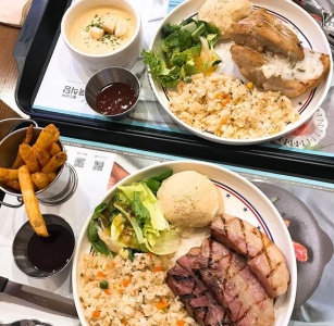 미쿡식당 갤러리아 매장 이미지