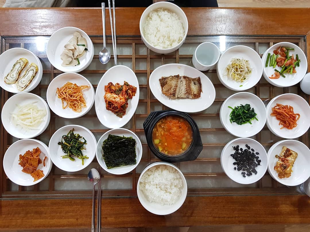 지가네전주식백반 매장 이미지