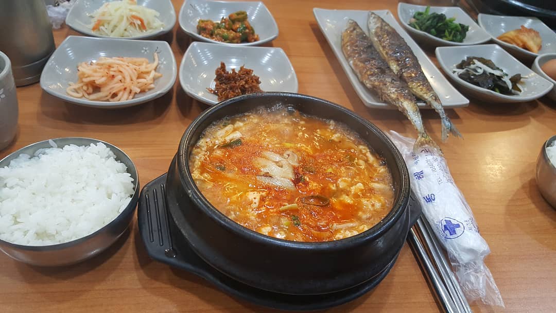 정화송이순두부 매장 이미지