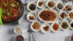 사랑방음식점 매장 이미지