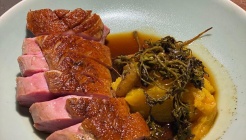 뮤땅 매장 이미지