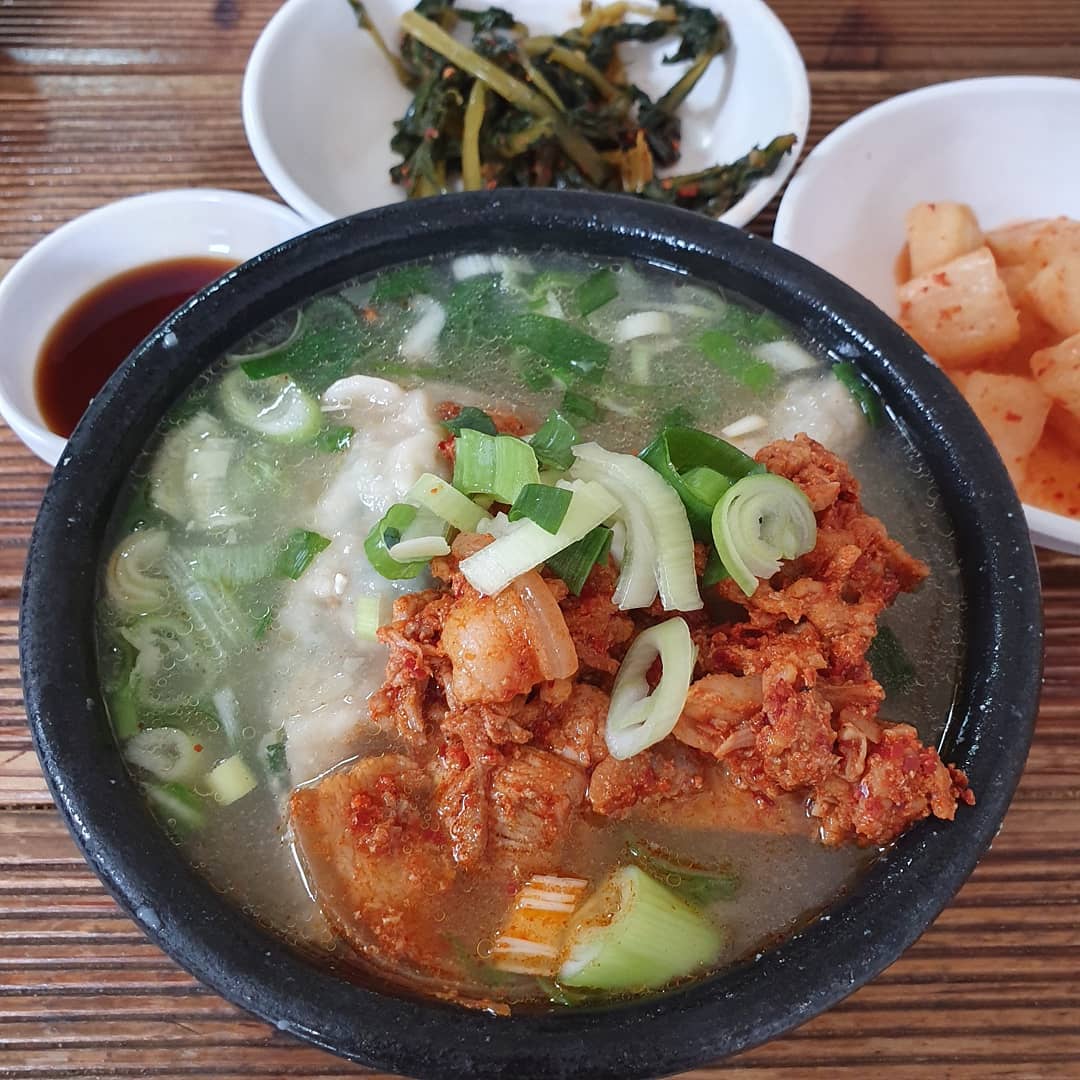이북식손만두국밥 매장 이미지