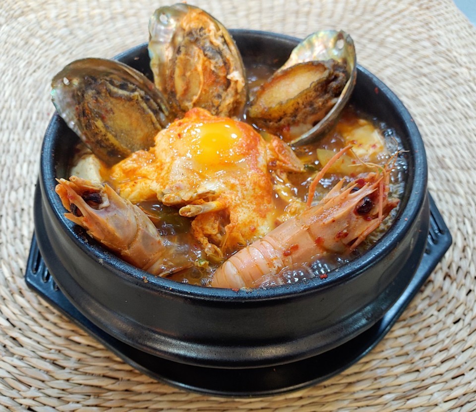 성안식당 매장 이미지