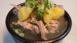 명동감자탕 매장 이미지