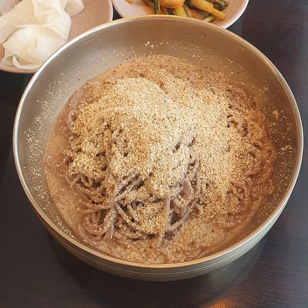 남경막국수 매장 이미지