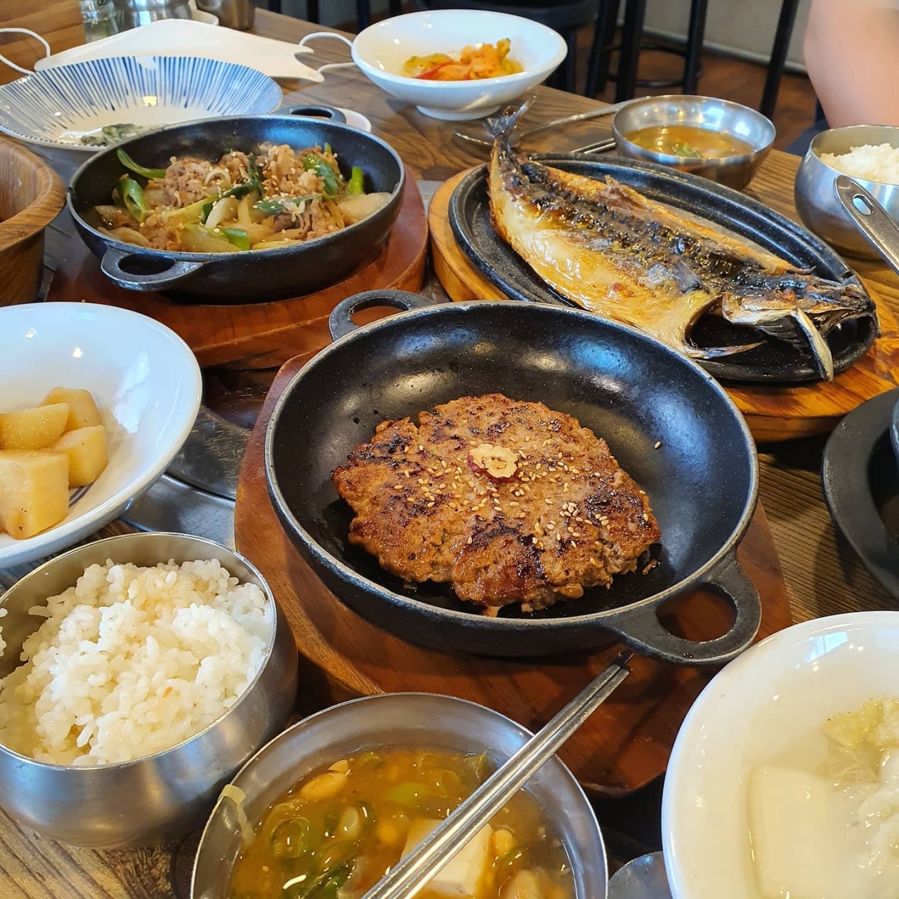 뜰안 매장 이미지