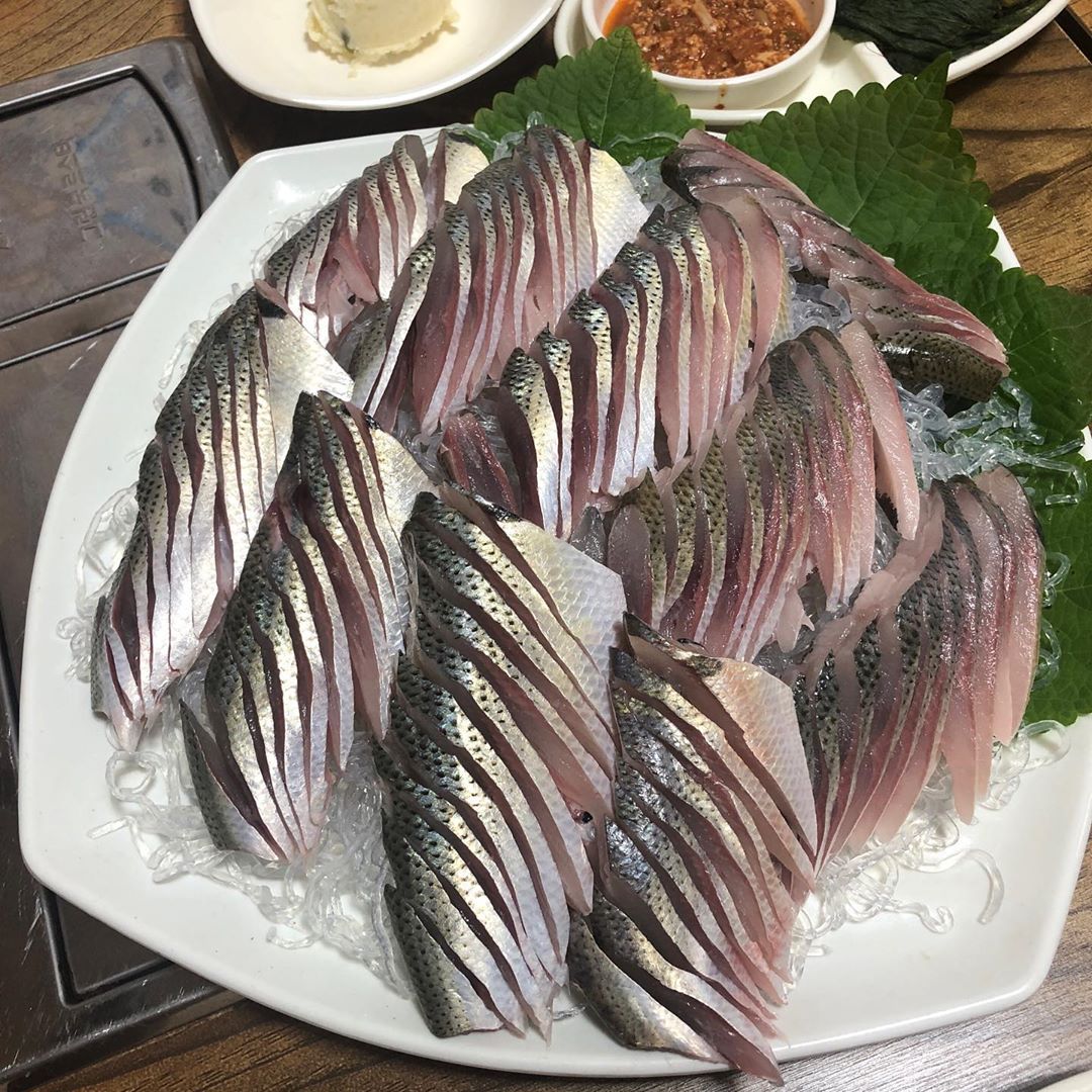 먹어섬 매장 이미지
